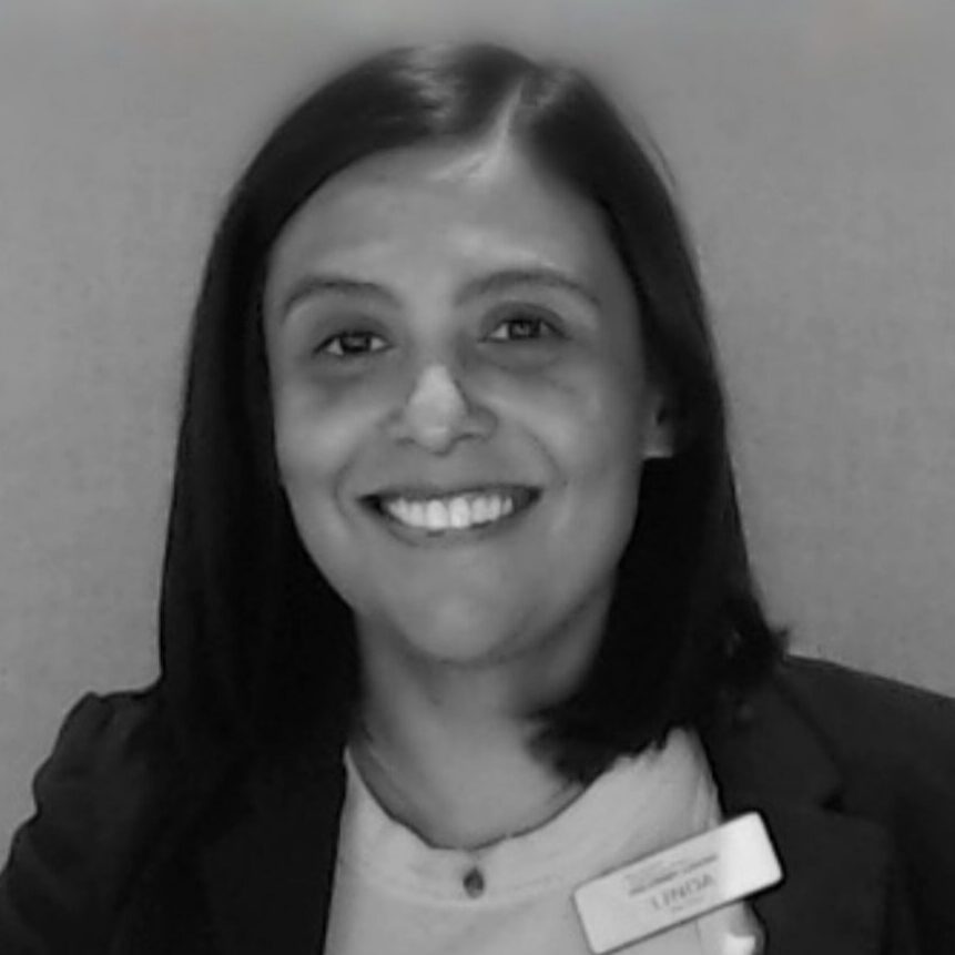 Black and white headshot image of Discovery Center staff member Linda High.